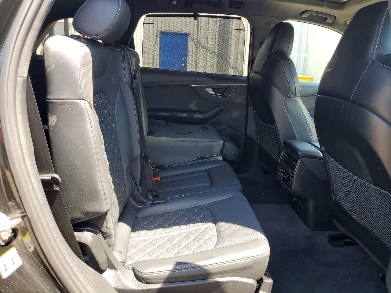2024 AUDI SQ7 quattro Prestige