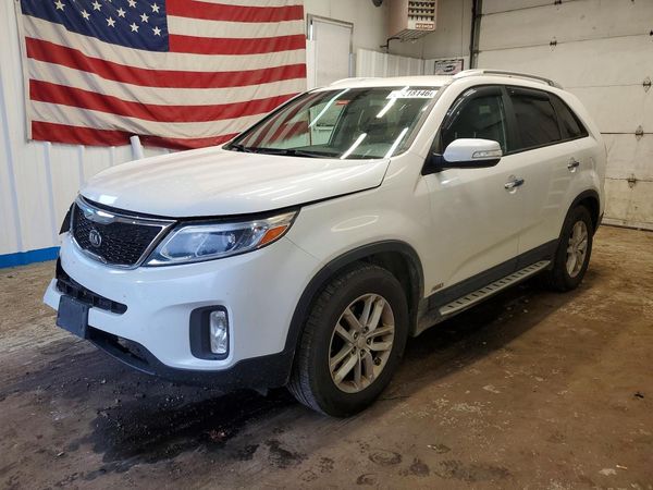 2014 KIA SORENTO Base/ LX