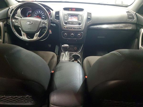 2014 KIA SORENTO Base/ LX