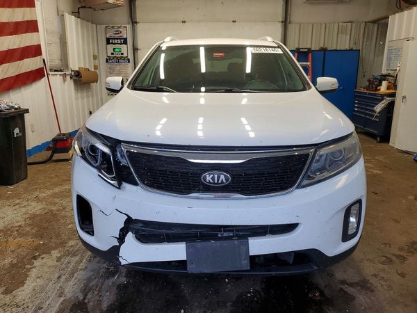 2014 KIA SORENTO Base/ LX