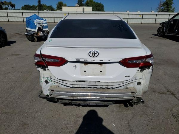 2018 TOYOTA CAMRY