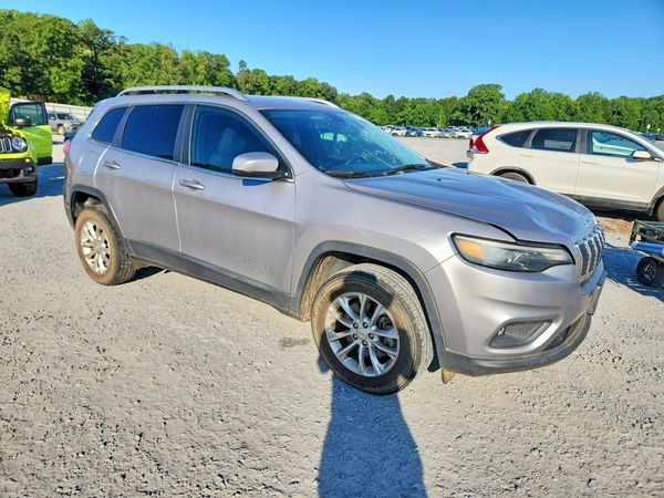 2019 JEEP CHEROKEE LATITUDE 4X4