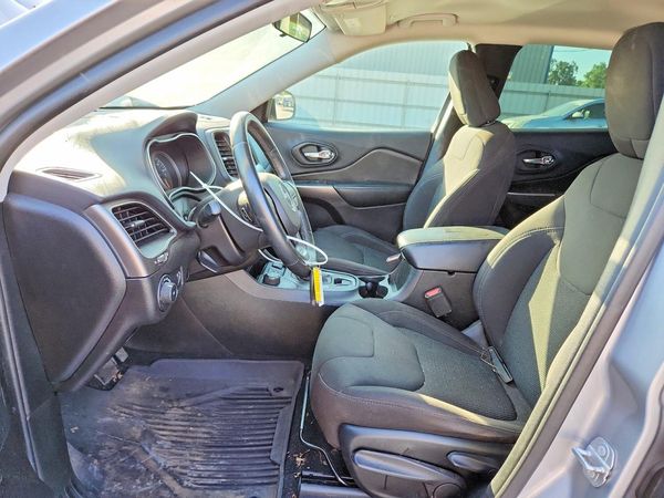 2019 JEEP CHEROKEE LATITUDE 4X4