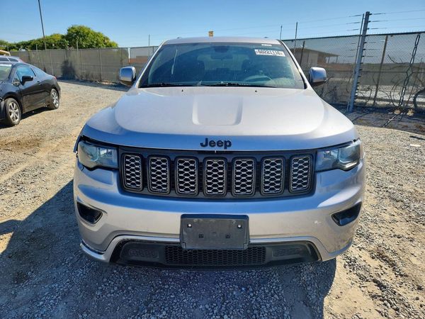 2021 JEEP GRAND CHEROKEE LAREDO 4X2