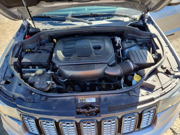 2021 JEEP GRAND CHEROKEE LAREDO 4X2
