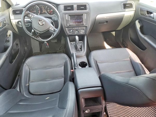 2017 VOLKSWAGEN JETTA SE