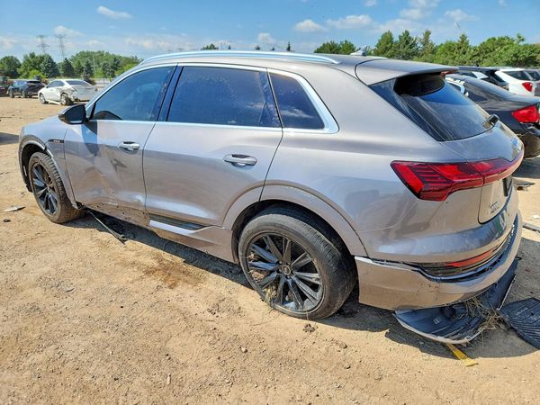 2021 AUDI E-TRON