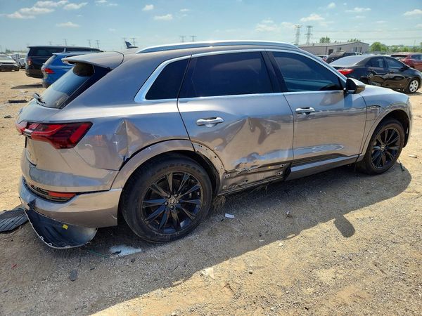 2021 AUDI E-TRON