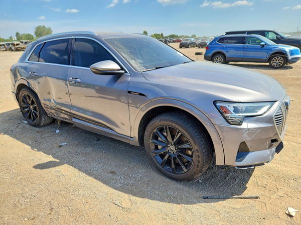2021 AUDI E-TRON