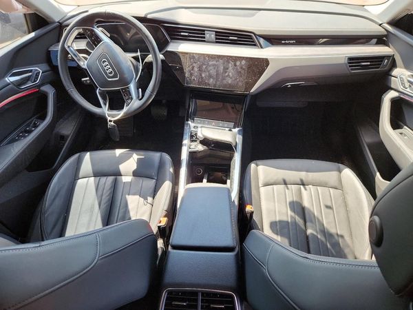 2021 AUDI E-TRON
