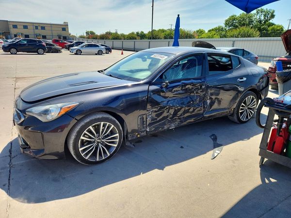 2019 KIA STINGER