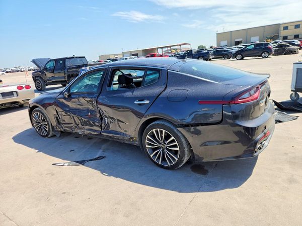 2019 KIA STINGER