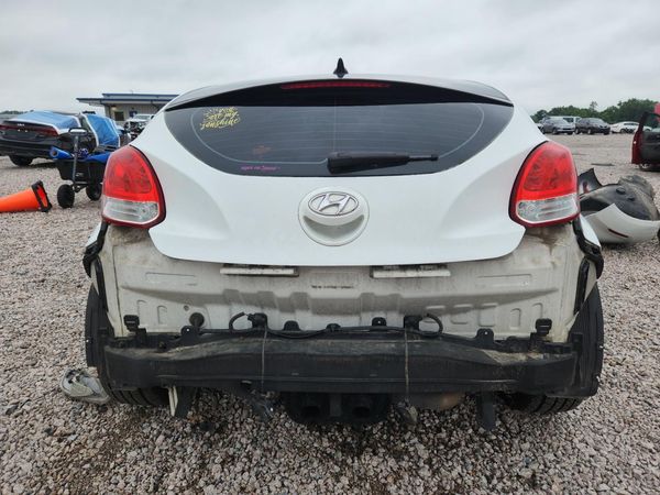 2013 HYUNDAI VELOSTER