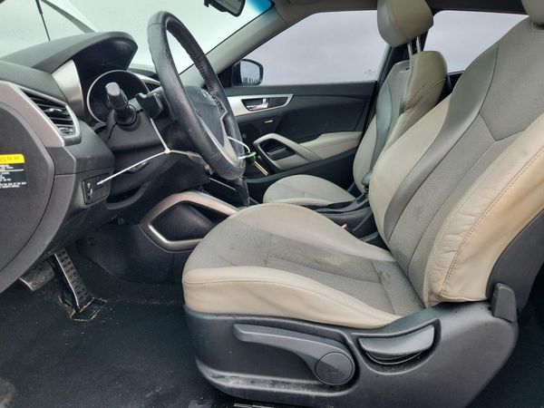 2013 HYUNDAI VELOSTER