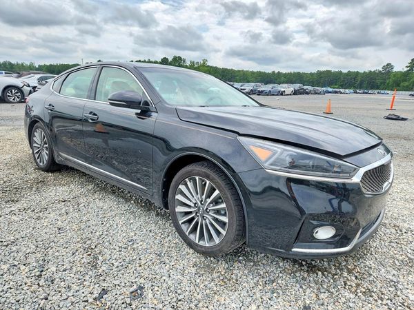 2017 KIA CADENZA Premium