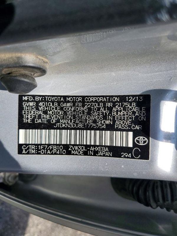 2014 TOYOTA PRIUS — VINS
