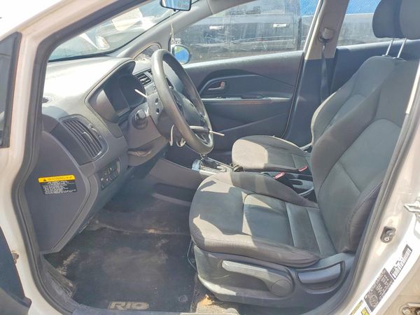 2015 KIA RIO GL - Middle-low