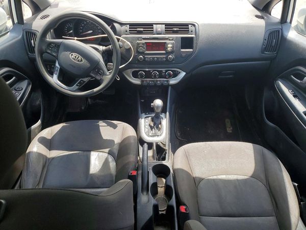 2015 KIA RIO GL - Middle-low