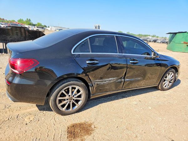 2019 MERCEDES-BENZ A A220-4M
