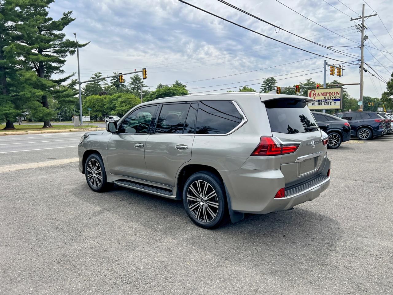2021 LEXUS LX 570 Luxury