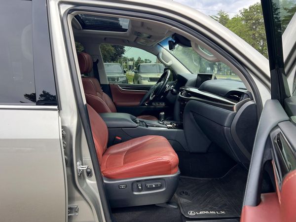 2021 LEXUS LX 570 Luxury