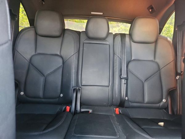 2014 PORSCHE CAYENNE