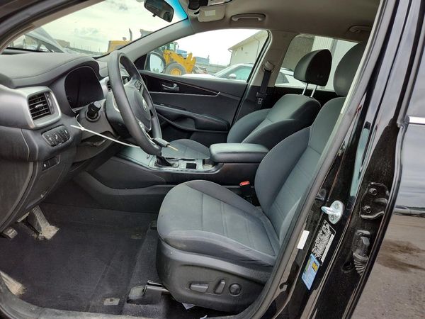 2019 KIA SORENTO L, LX, S