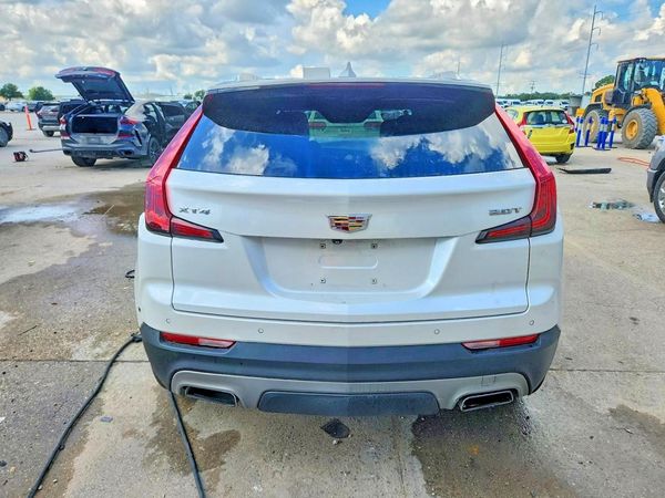 2019 CADILLAC XT4 Premium Luxury