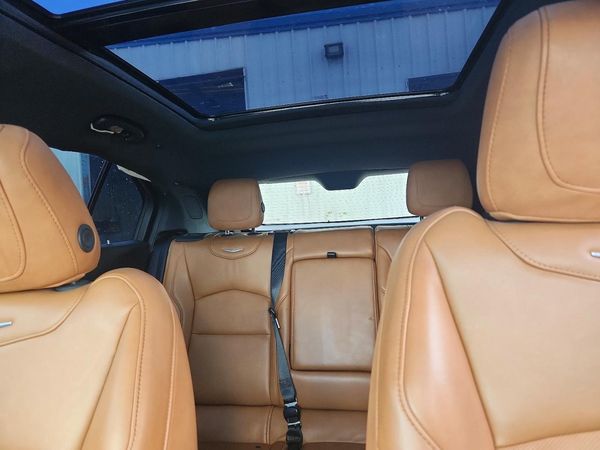 2019 CADILLAC XT4 Premium Luxury