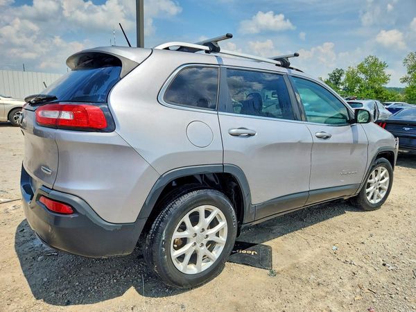 2018 JEEP CHEROKEE LATITUDE FWD