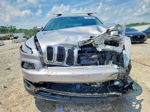 2018 JEEP CHEROKEE LATITUDE FWD