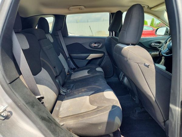 2018 JEEP CHEROKEE LATITUDE FWD