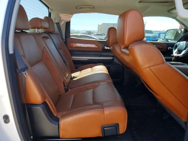 2021 TOYOTA TUNDRA Platinum grade