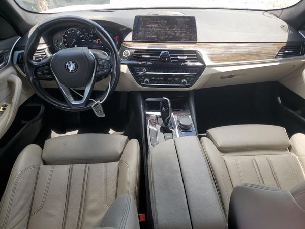 2019 BMW 530