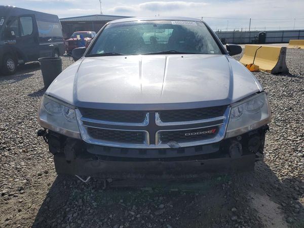 2014 DODGE AVENGER SE
