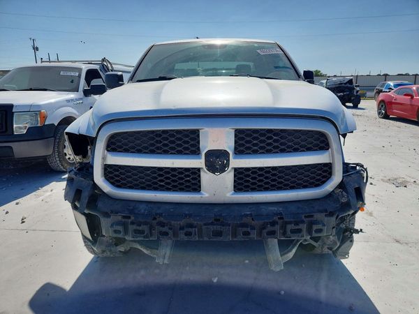 2014 RAM 1500 ST