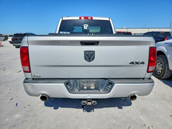 2014 RAM 1500 ST