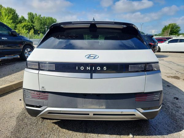 2022 HYUNDAI IONIQ 5 SE
