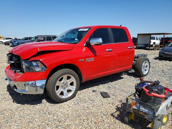 2018 RAM 1500 SLT CREW CAB 4X2