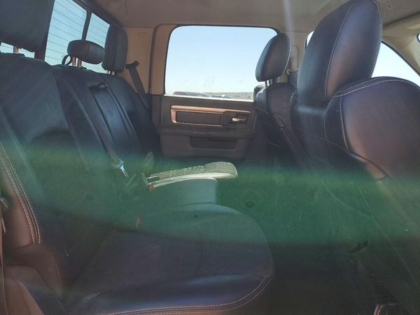 2018 RAM 1500 SLT CREW CAB 4X2