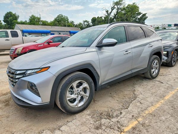 2022 HYUNDAI TUCSON