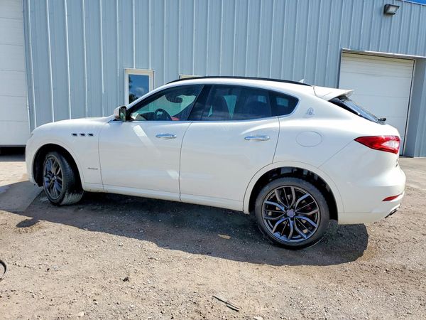 2018 MASERATI LEVANTE Sport