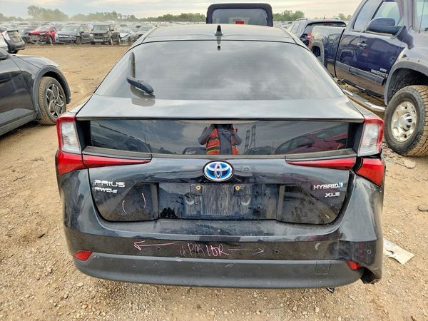 2021 TOYOTA PRIUS