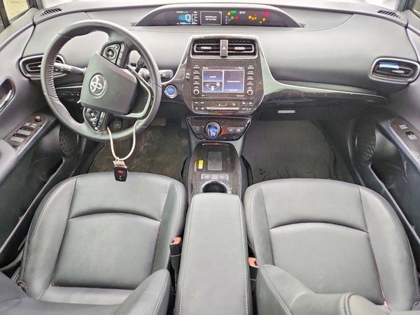 2021 TOYOTA PRIUS