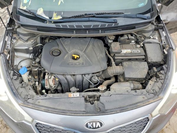 2016 KIA FORTE GL (Middle-Low Grade)