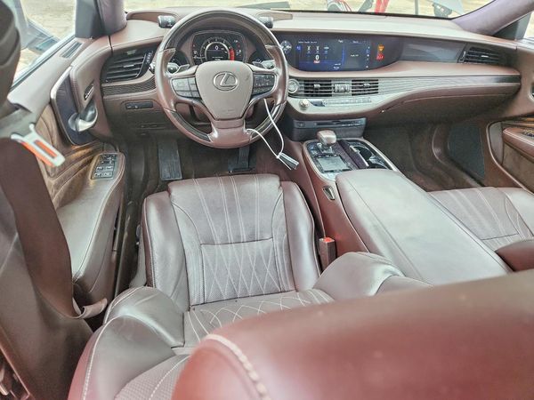 2018 LEXUS LS 500