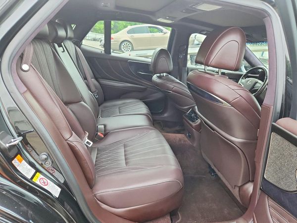 2018 LEXUS LS 500