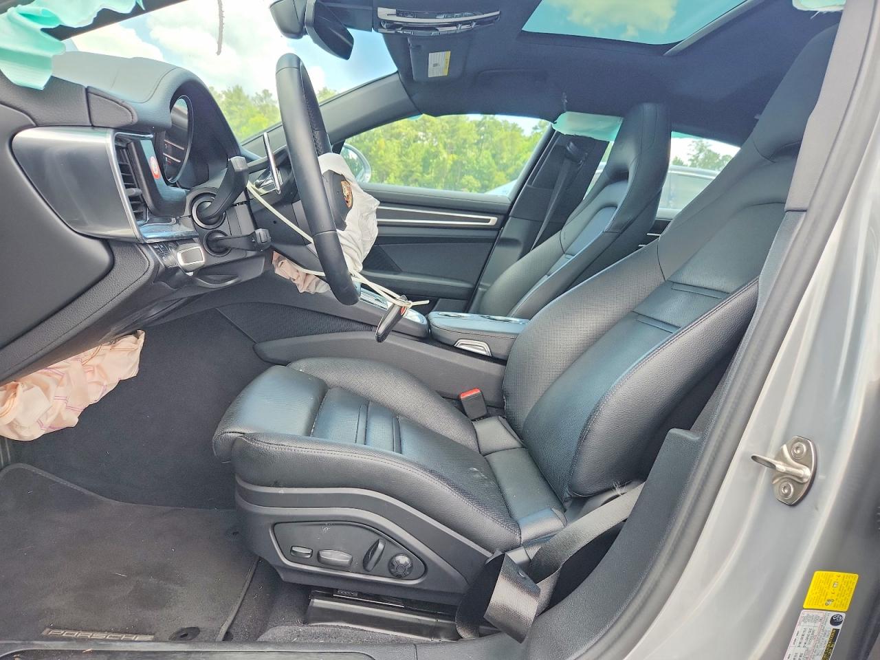 2023 PORSCHE PANAMERA