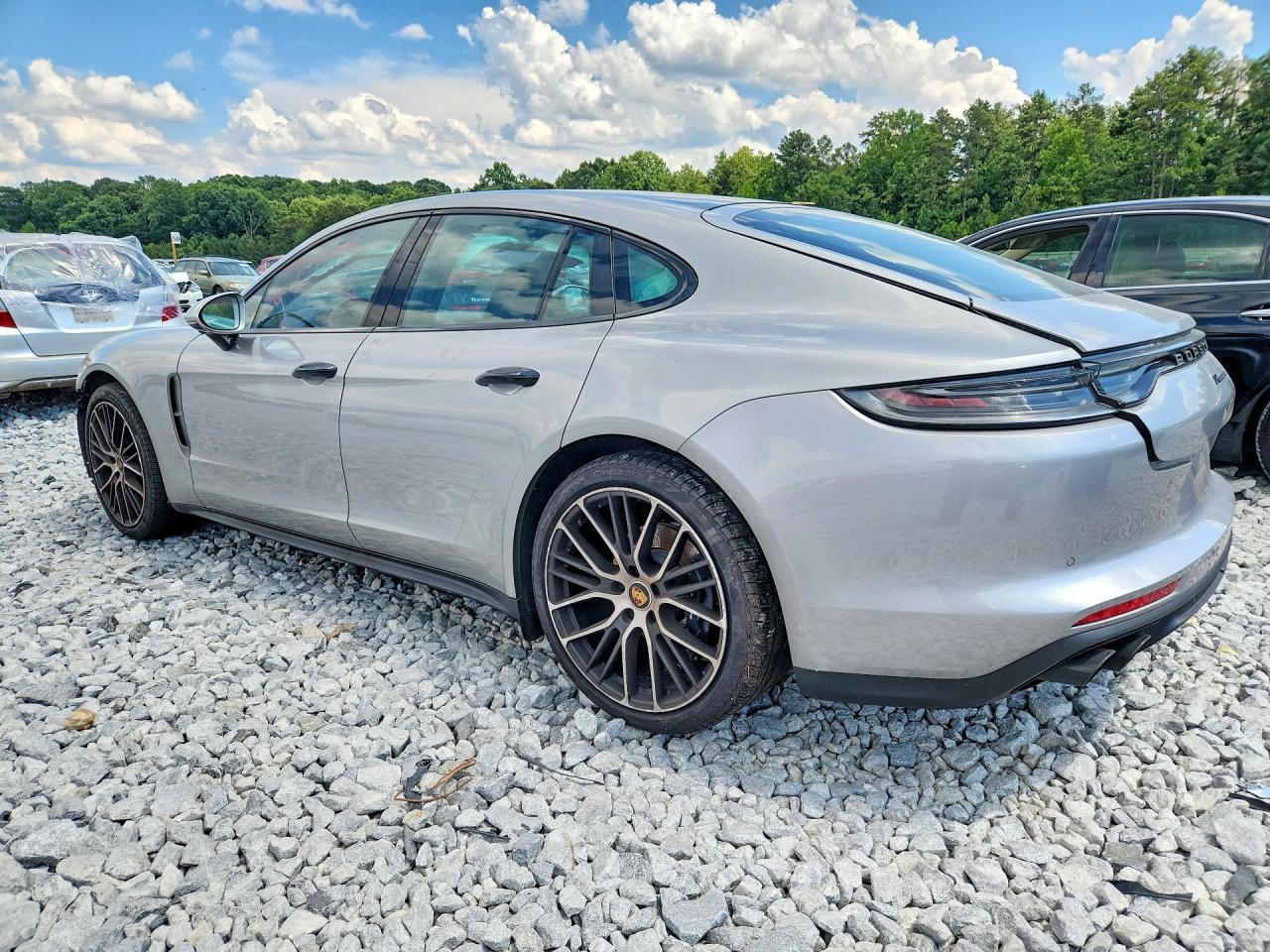 2023 PORSCHE PANAMERA