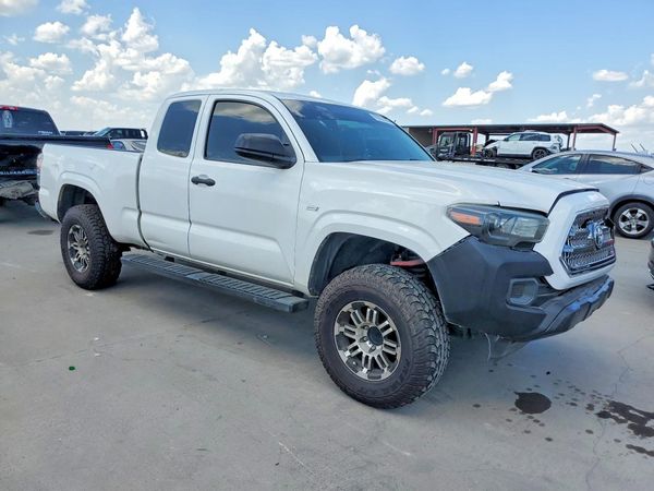 2017 TOYOTA TACOMA SR/SR5